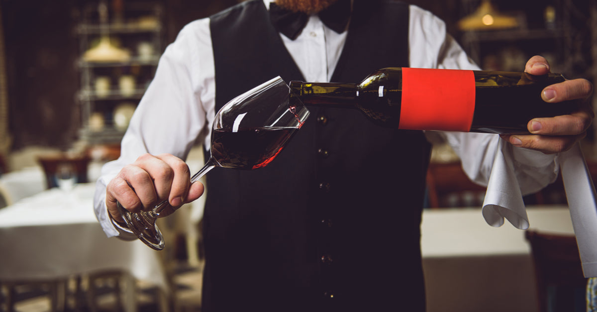 HOW TO SERVE WINE - A VINO LOVER'S GUIDE TO MASTERING THE ART OF WINE-SERVICE