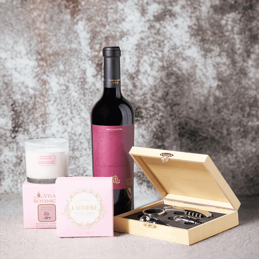 https://monthlysommelier.com/cdn/shop/files/IndulgentRelaxationWineGiftSet_900x.png?v=1695828161