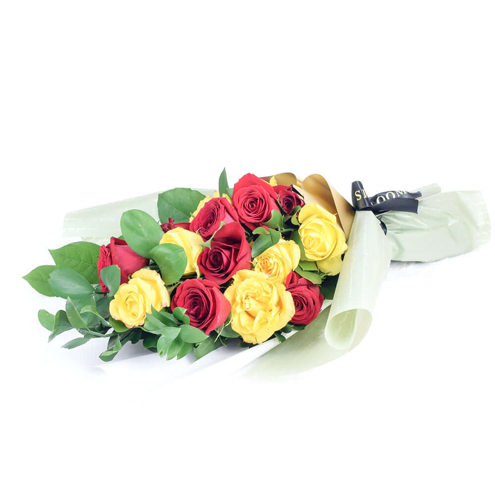 Daisy, Lily, and Rose Bouquet [With Free Delivery]