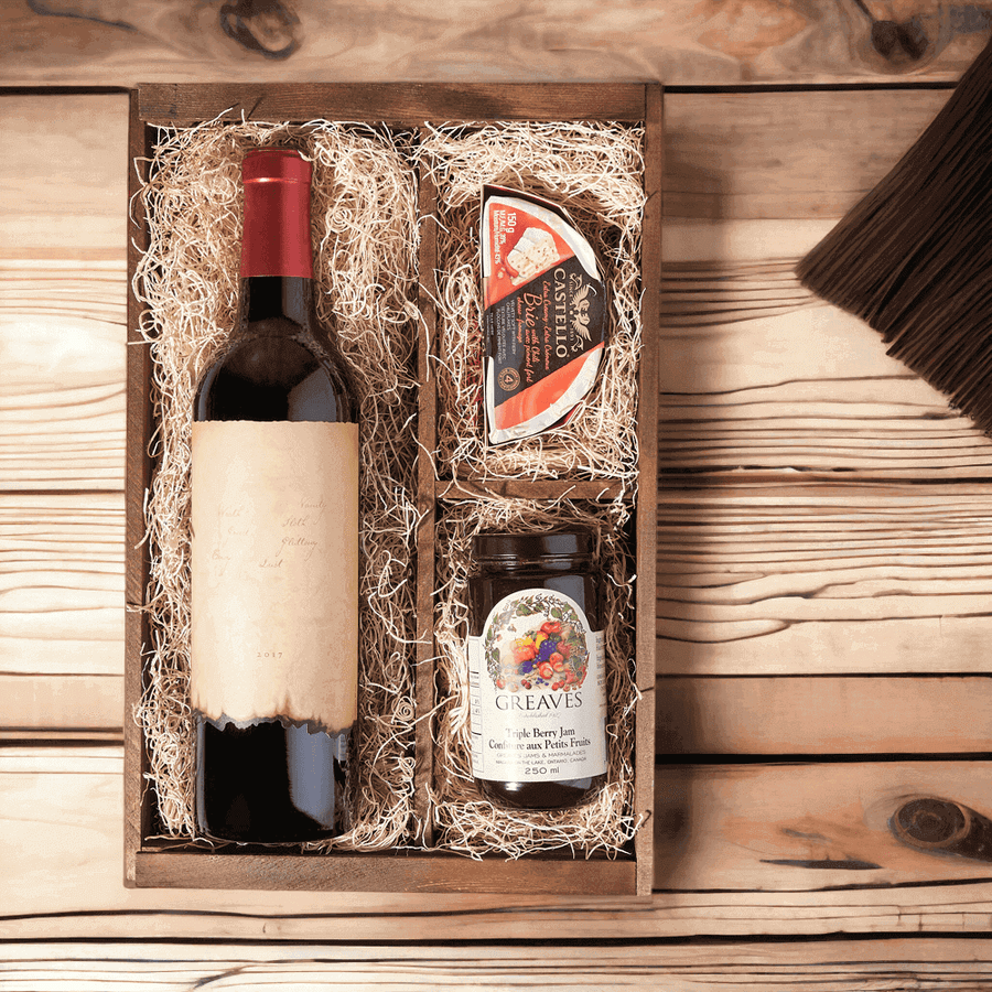 https://monthlysommelier.com/cdn/shop/files/TheEndlesslyDelightfulWineGiftBox_900x.png?v=1695919351